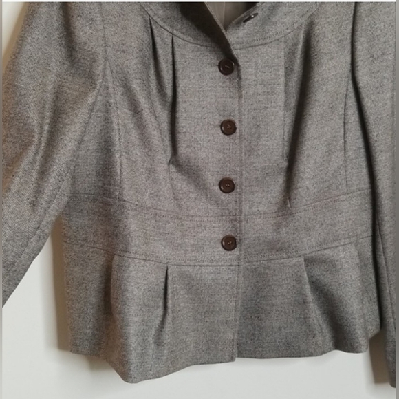 Escada Tan Wool Peplum Pleated Blazer Jaclet 44 (XL) - Picture 6 of 10